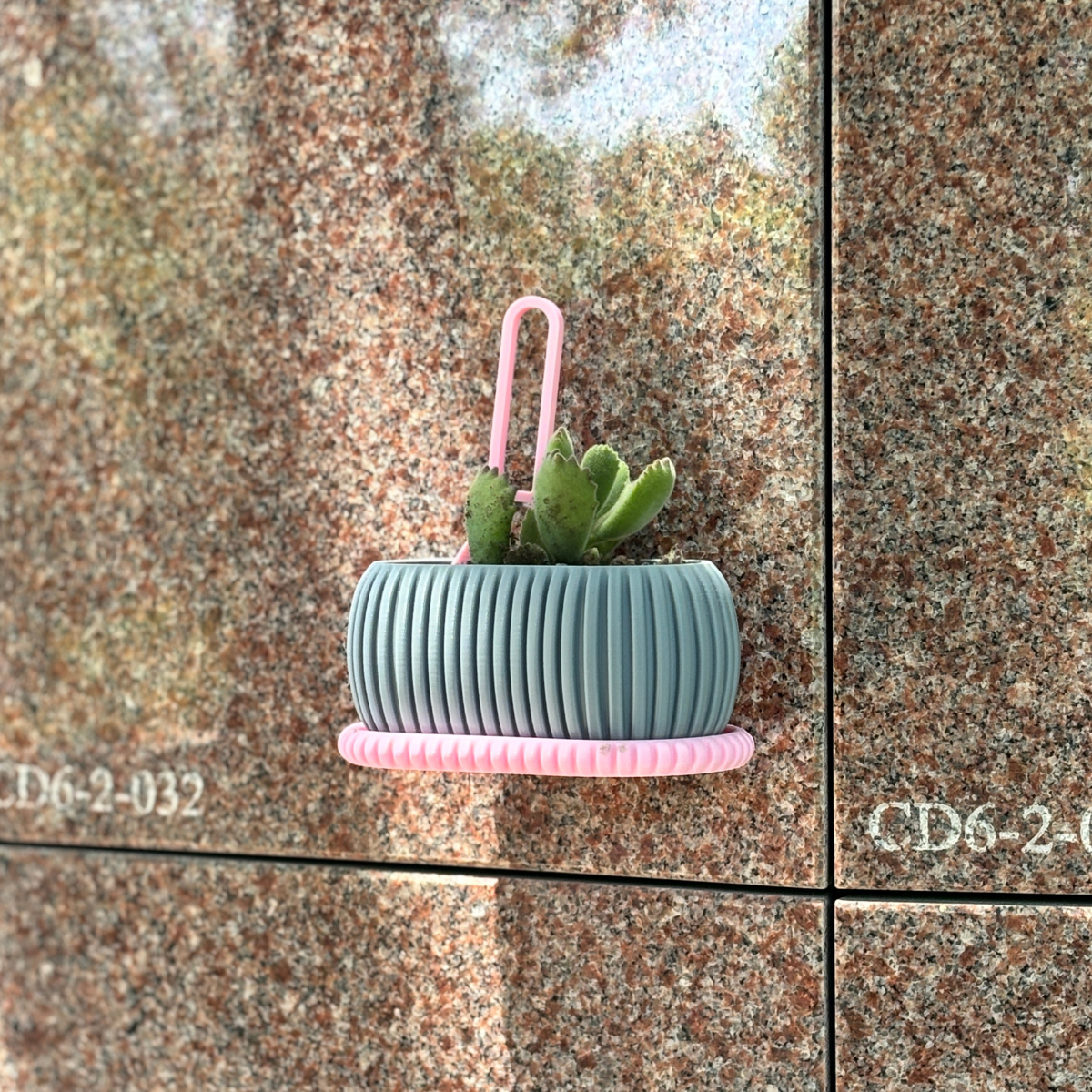 Cofre Vertical  - GRIS/ROSA